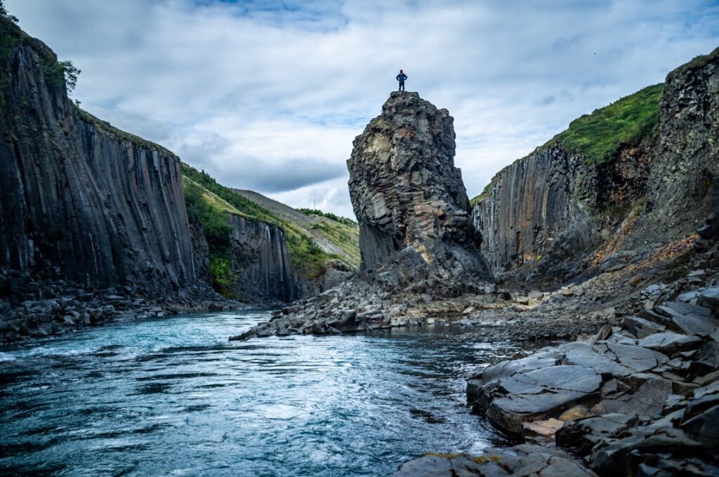 Islandia nie ma sobie równych. A kanion Studlagil zachwyca urodą