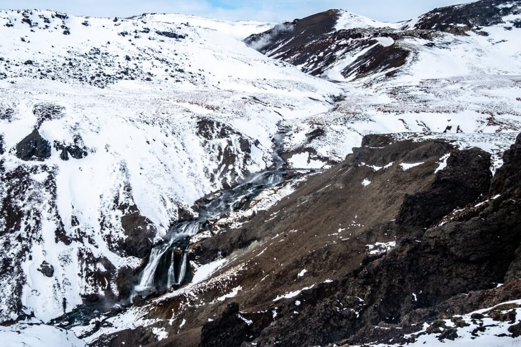 Fantastyczny kanion Djúpagil w drodze do Reykjadalur